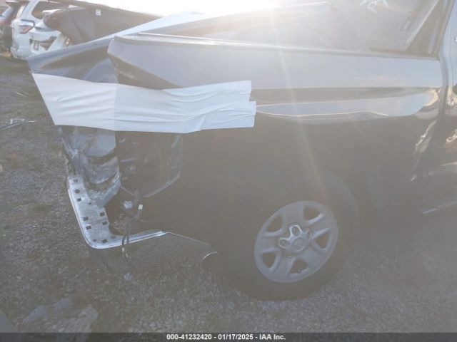 5TFEY5F12GX203596 Toyota Tundra Sr5 5.7l V8