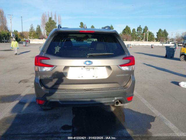 JF2SKAUC2KH468072 Subaru Forester Limited