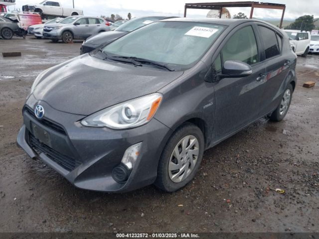 JTDKDTB34F1581494 Toyota Prius C One