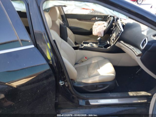 1N4AA6AP4GC425722 Nissan Maxima 3.5 Platinum