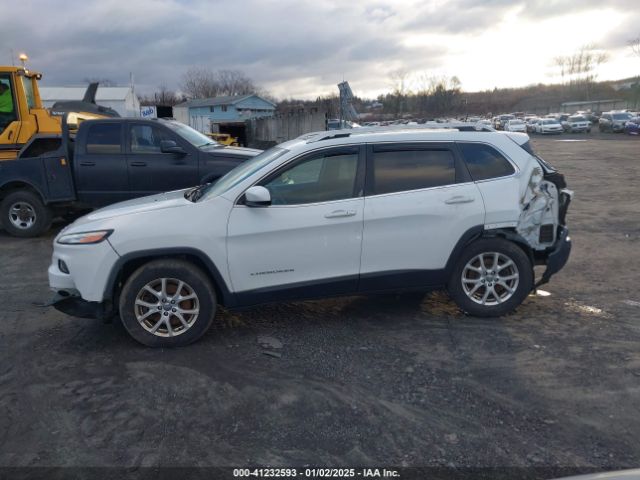 1C4PJMCB7GW118036 Jeep Cherokee Latitude