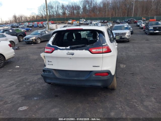 1C4PJMCB7GW118036 Jeep Cherokee Latitude