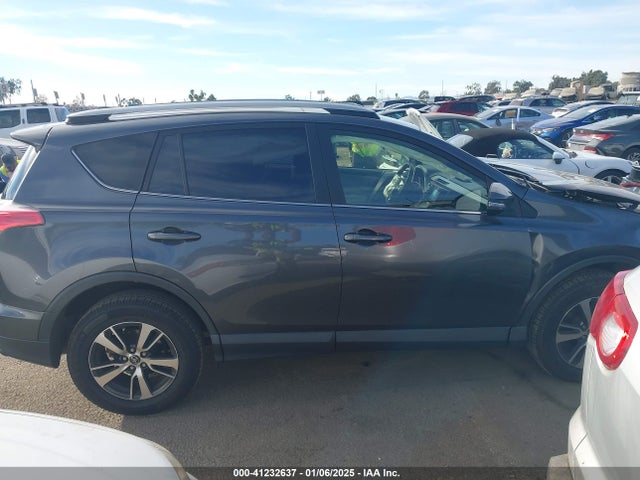 JTMWFREVXJD120108 Toyota Rav4 Adventure/xle