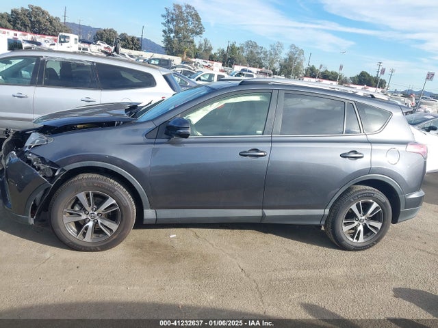JTMWFREVXJD120108 Toyota Rav4 Adventure/xle