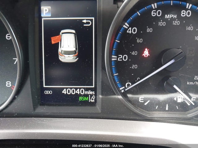 JTMWFREVXJD120108 Toyota Rav4 Adventure/xle