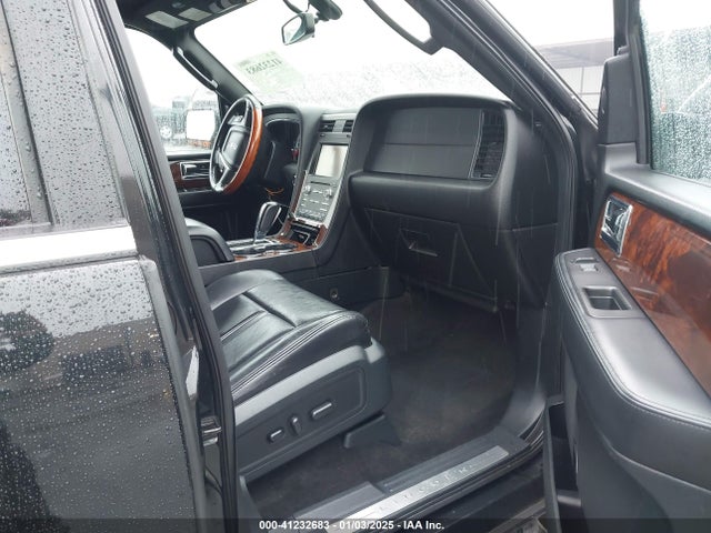 5LMJJ3JT3FEJ12100 Lincoln NAVIGATOR L