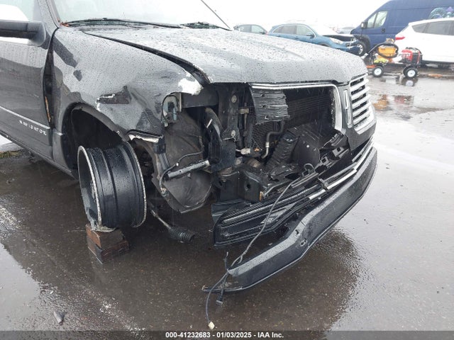 5LMJJ3JT3FEJ12100 Lincoln NAVIGATOR L