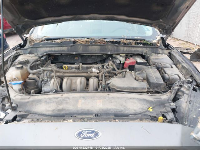 1FA6P0H7XE5392105 Ford FUSION SE