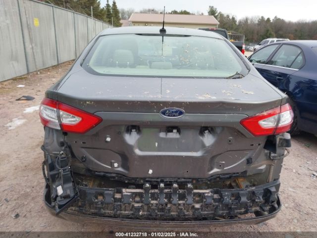 1FA6P0H7XE5392105 Ford FUSION SE