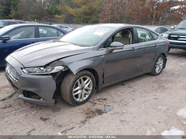1FA6P0H7XE5392105 Ford FUSION SE