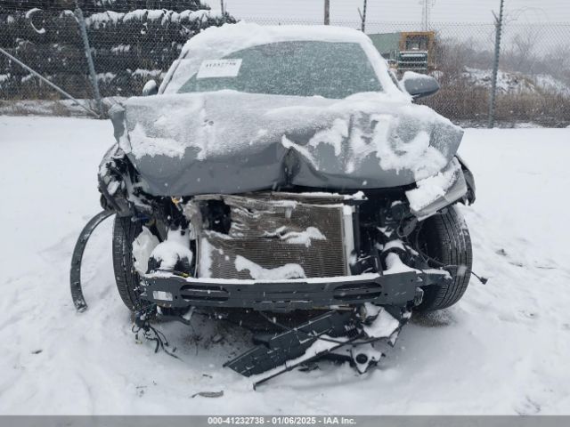 5NMS2CADXKH116749 Hyundai Santa Fe Se