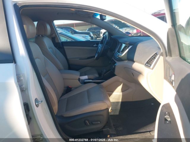 KM8J33A49HU502536 Hyundai Tucson Se Plus