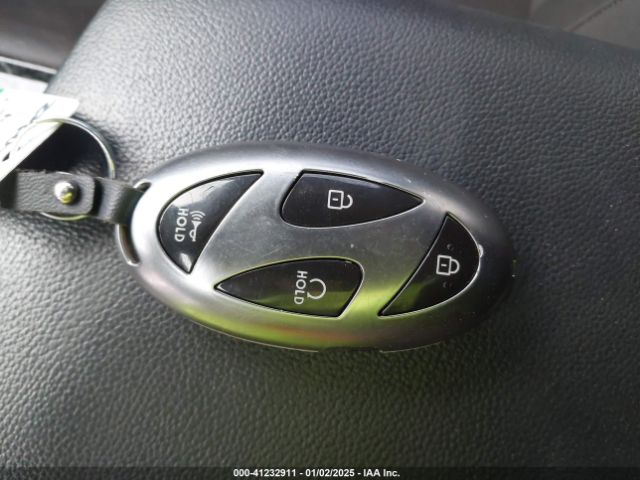 KMHLM4DJ1RU113470 Hyundai Elantra Hybrid Blue