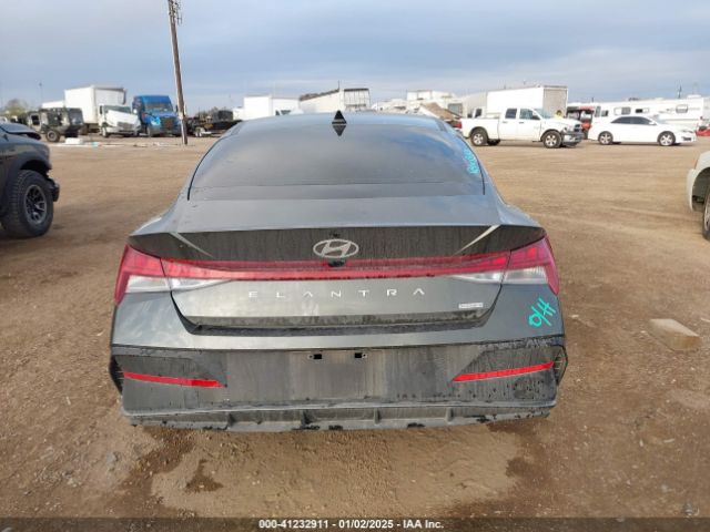 KMHLM4DJ1RU113470 Hyundai Elantra Hybrid Blue