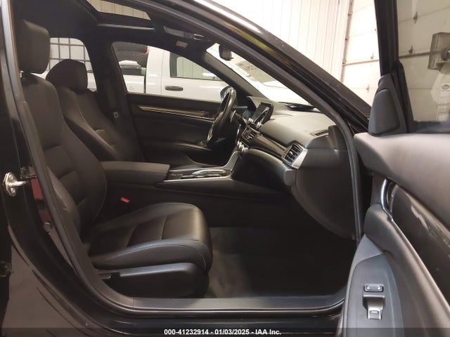 1HGCV2F38LA014210 Honda Accord Sport 2.0t