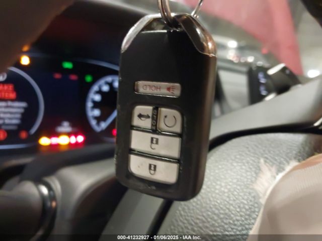1HGCV2F9XJA005932 Honda Accord Touring 2.0t