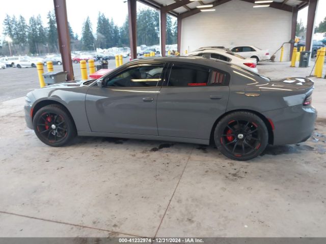2C3CDXJG2KH547683 Dodge Charger Sxt Awd
