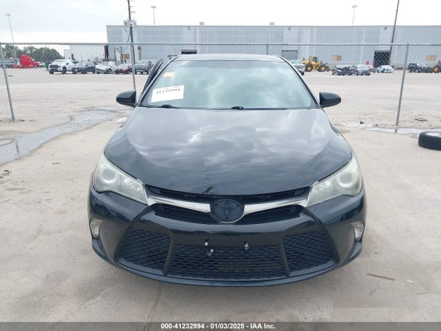 4T1BF1FK8FU488682 Toyota CAMRY SE