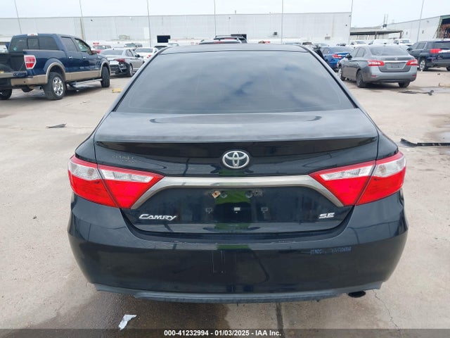 4T1BF1FK8FU488682 Toyota CAMRY SE