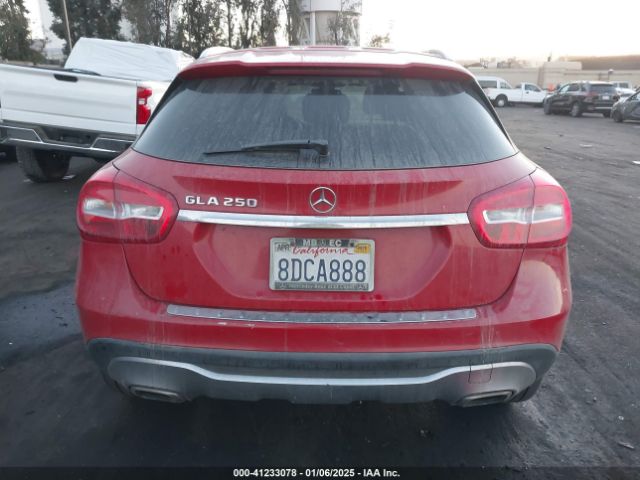WDCTG4EB3JJ477683 Mercedes-Benz GLA 250