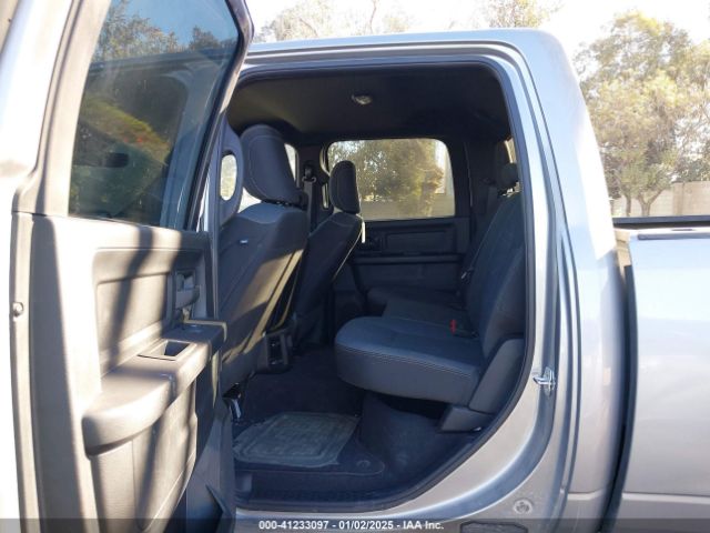 3C6UR5HL6RG189322 RAM 2500 Tradesman  4x4 8' Box