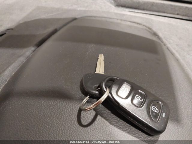 5NPD74LF7JH355790 Hyundai ELANTRA SE