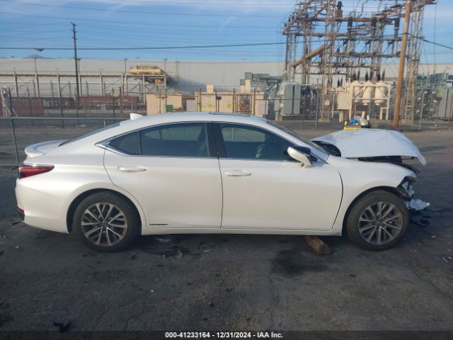 58ACA1C10NU025117 Lexus ES 300H