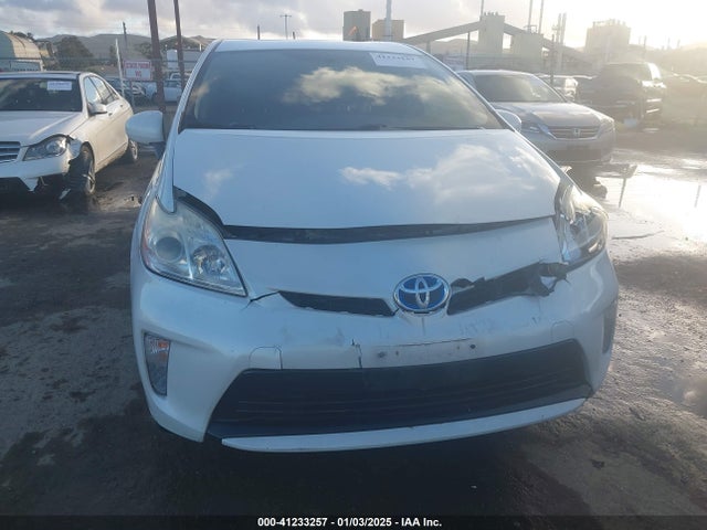 Toyota Prius 2014 JTDKN3DU9E0381847 Image 12