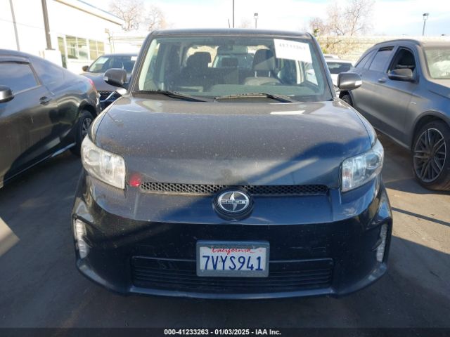 JTLZE4FE1FJ071878 Scion XB