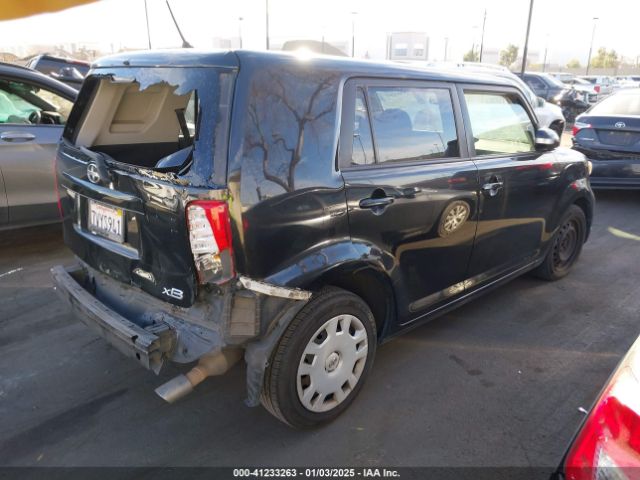 JTLZE4FE1FJ071878 Scion XB