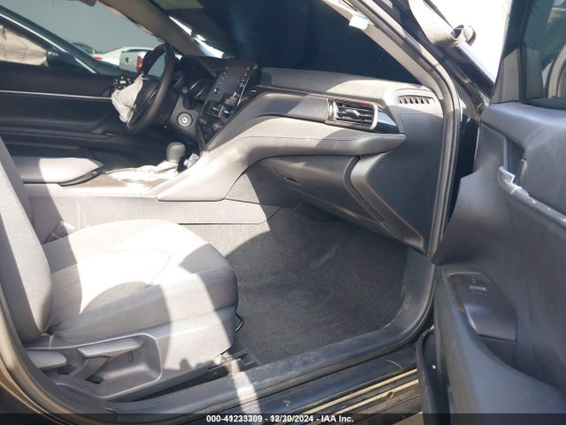 Toyota CAMRY LE 2024 4T1C11AK8RU877093 Image 5
