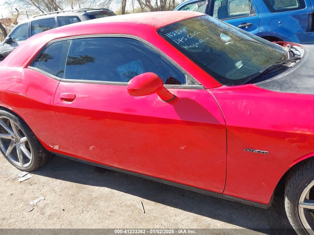 2C3CDYBT9EH281780 Dodge Challenger Shaker Pkg