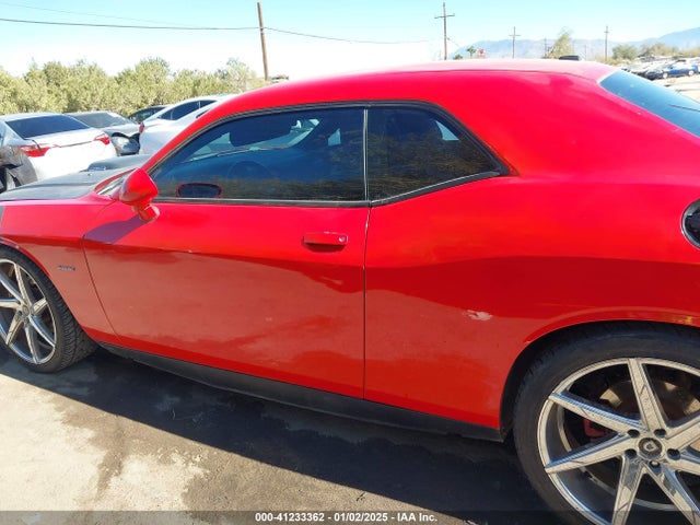2C3CDYBT9EH281780 Dodge Challenger Shaker Pkg