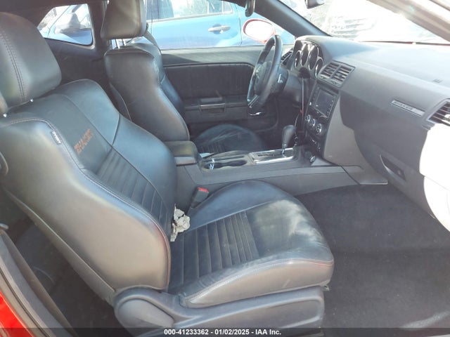 2C3CDYBT9EH281780 Dodge Challenger Shaker Pkg
