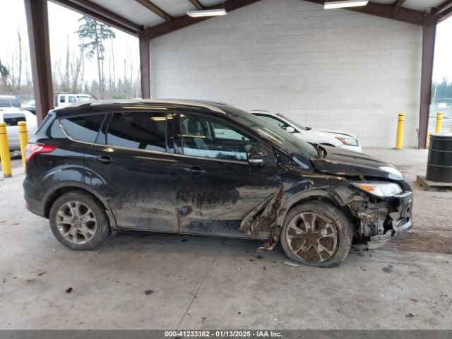 1FMCU9J99FUA92788 Ford Escape Titanium