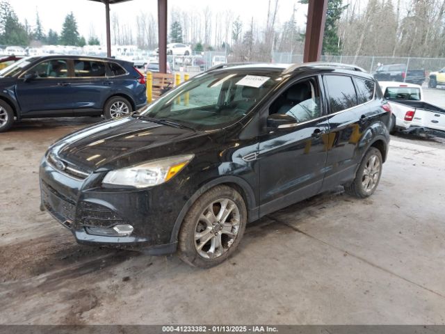 1FMCU9J99FUA92788 Ford Escape Titanium