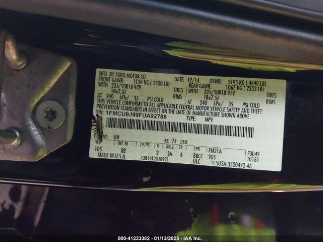 1FMCU9J99FUA92788 Ford Escape Titanium