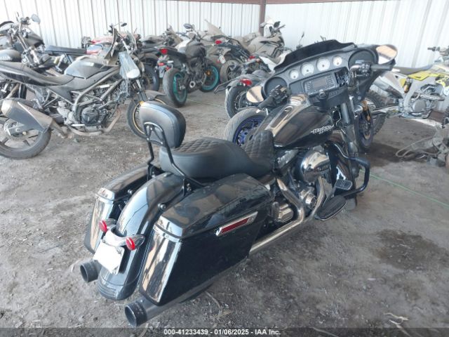 2016 HARLEY-DAVIDSON FLHX 1HD1KBM33GB632082 Photo 3