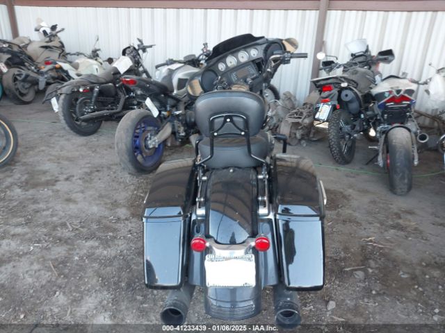 2016 HARLEY-DAVIDSON FLHX 1HD1KBM33GB632082 Photo 5