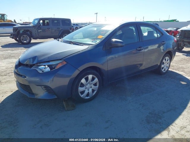 Toyota COROLLA LE 2016 5YFBURHE9GP475583 Image 2