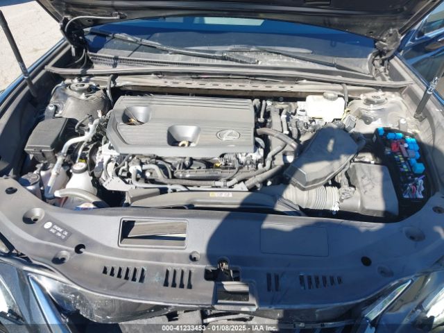 58ADA1C15RU044241 Lexus ES 300H