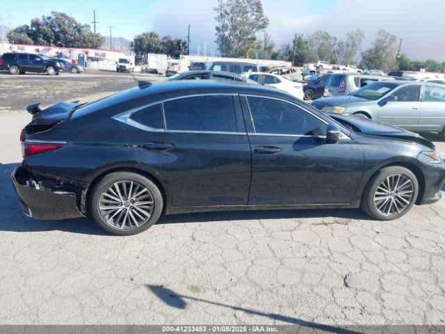 58ADA1C15RU044241 Lexus ES 300H