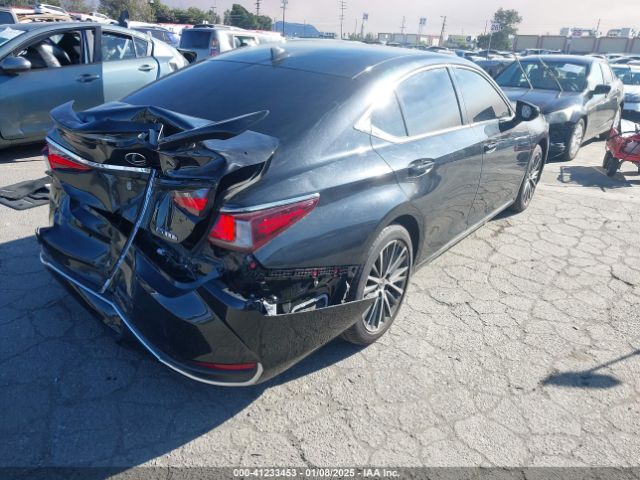 58ADA1C15RU044241 Lexus ES 300H