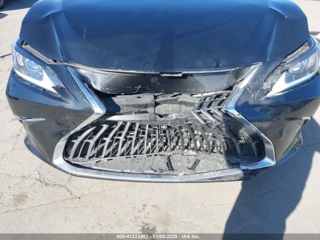 58ADA1C15RU044241 Lexus ES 300H