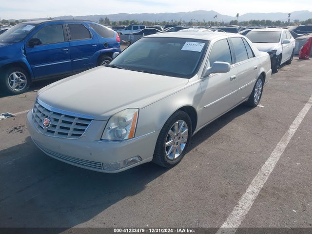 2011 CADILLAC DTS 1G6KH5E65BU131774 Photo 1
