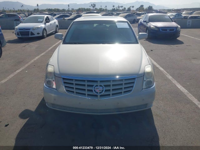 2011 CADILLAC DTS 1G6KH5E65BU131774 Photo 5
