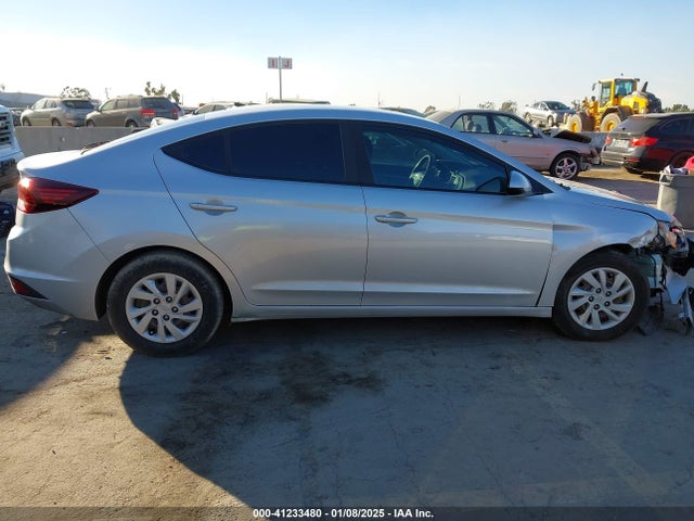 Hyundai ELANTRA SE 2020 5NPD74LF6LH529366 Image 13