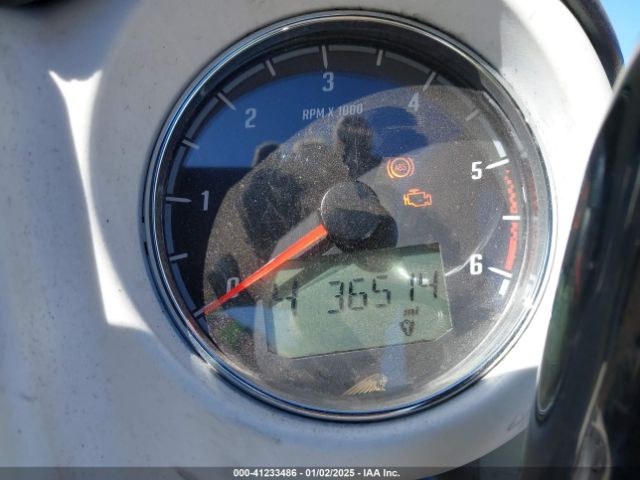 2019 INDIAN MOTORCYCLE CO. CHIEFTAIN 56KTCDAA0K3377829 Photo 6