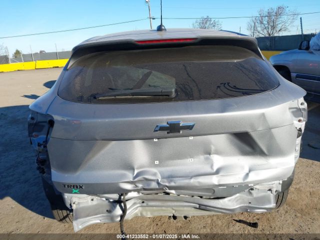 KL77LFE2XRC142318 Chevrolet Trax Fwd Sp