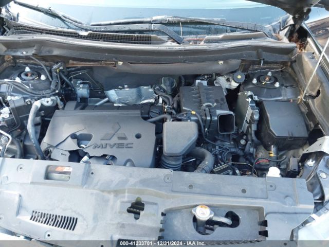 JA4AD3A35KZ042109 Mitsubishi Outlander Se